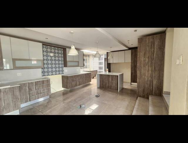 6 BEDROOM HOUSE FOR SALE IN ERASMIA